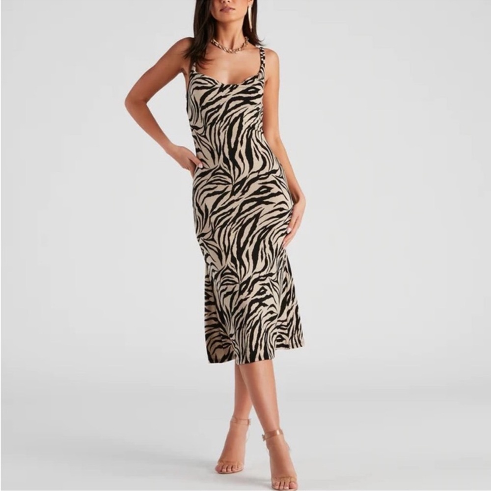 NWT Windsor Zebra Print Midi Dress